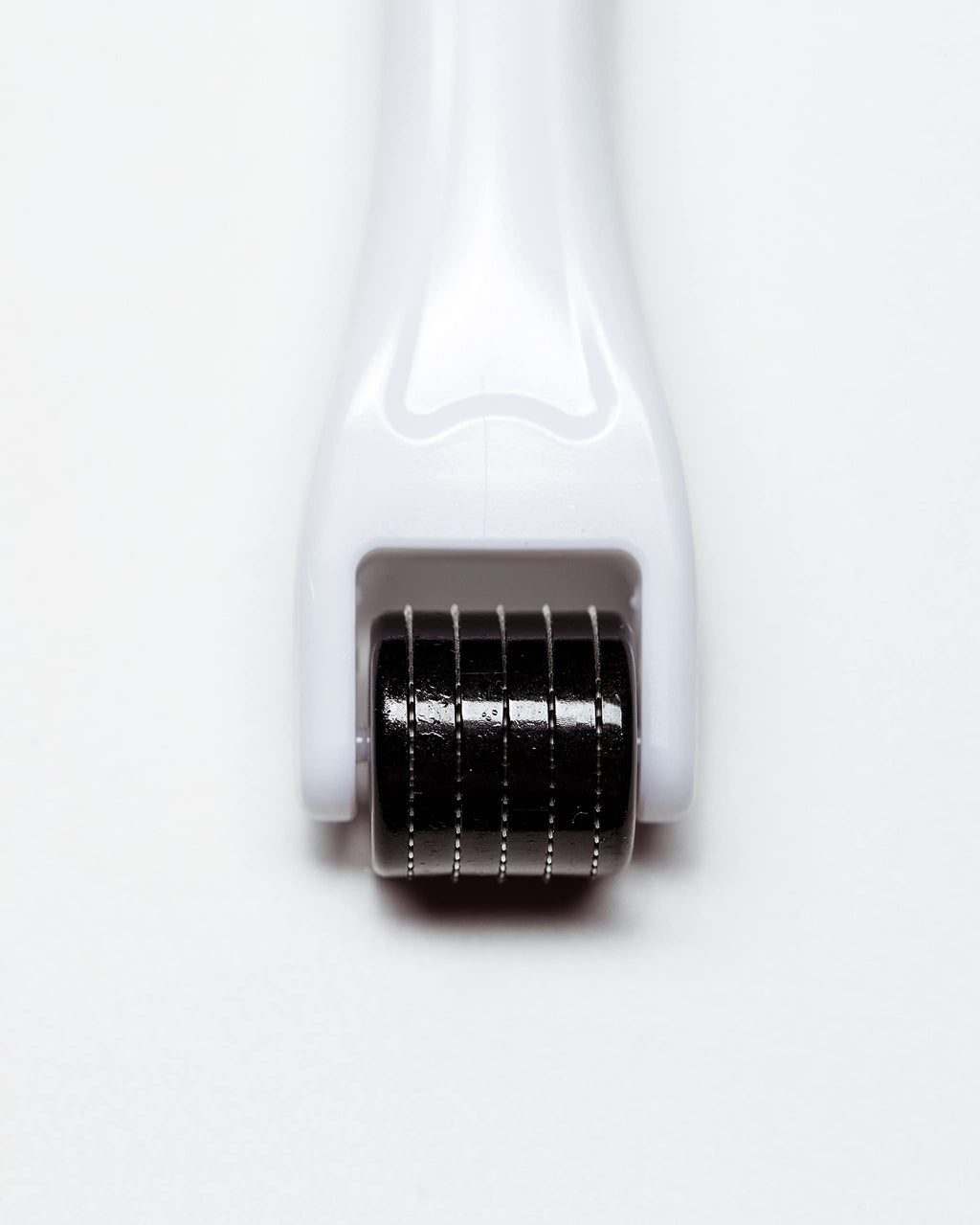 REVIVV Roller for Hair Rejuvenation – 0.25mm Roller for Scalp, Hair, Beard, Skin – 45 Day Supply