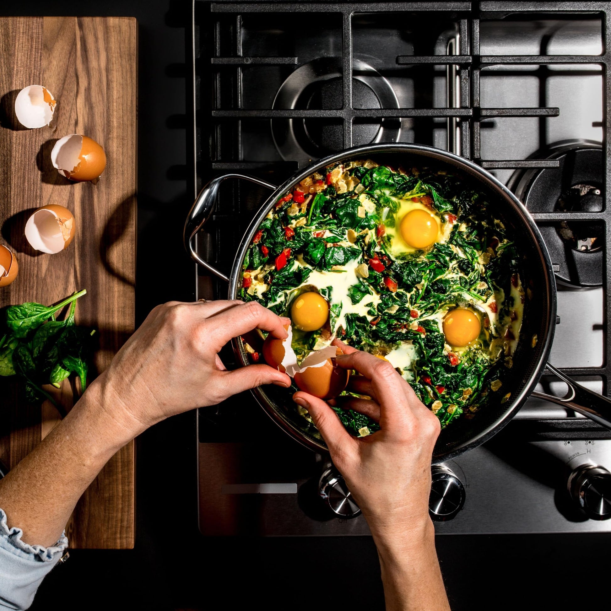 HexClad Hybrid Nonstick 3.3 - Quart Deep Sauté Pan with Tempered Glass Lid, Stay - Cool Handle, Dishwasher - Friendly, Oven - Safe Up to 900°F, Induction Ready, Compatible with All Cooktops - SkinNails&Makeup