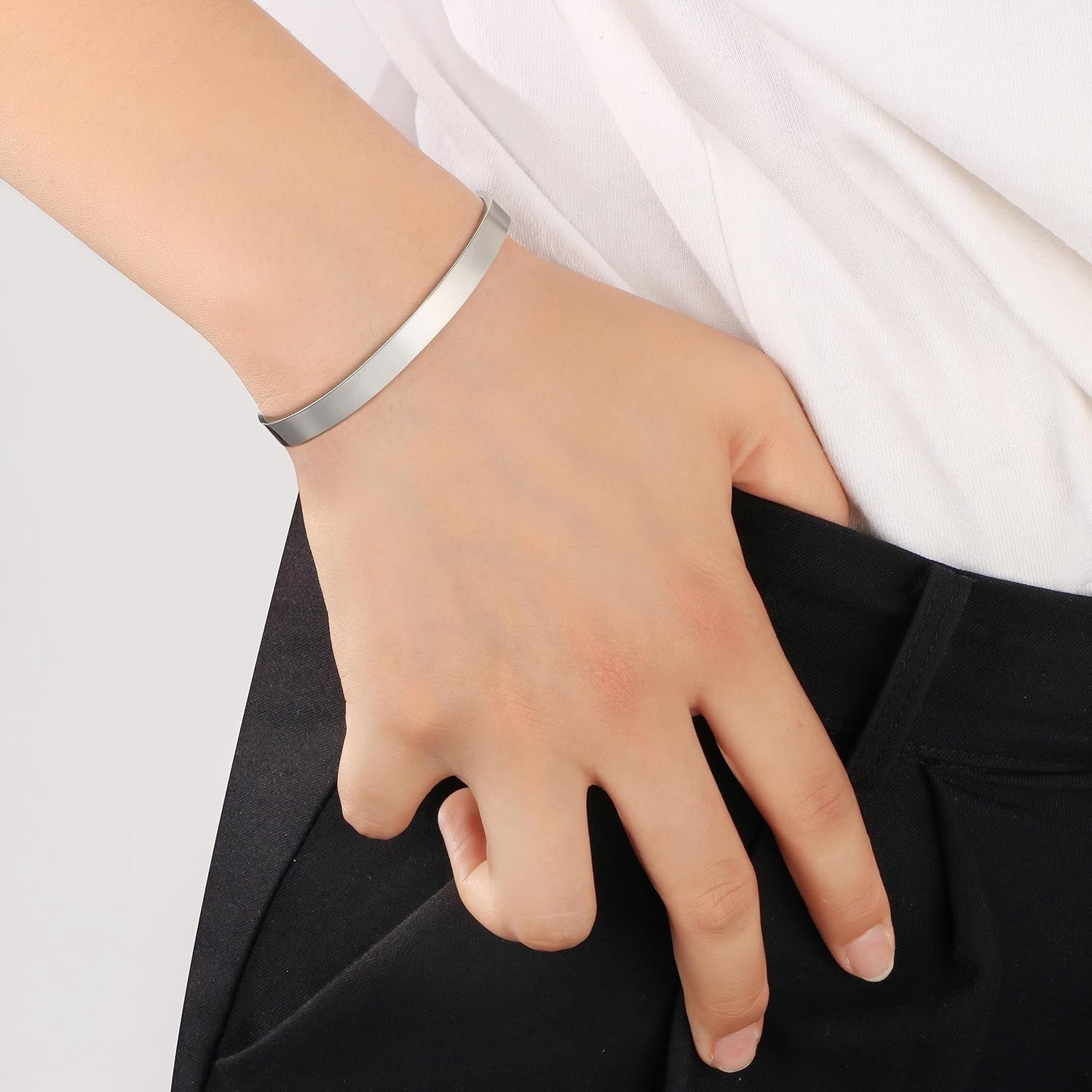 Inspirational Bracelets for Women Inspirational Cuff Bangle for Her with Engraved Message Christmas Birthday Gifts for Her - SkinNails&Makeup