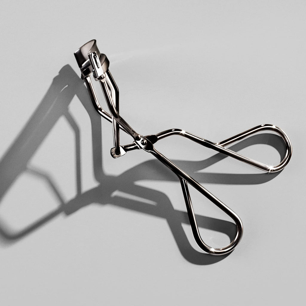 Shiseido Eyelash Curler - Crimps & Curls Lashes for Perfect, Eye - Framing Fringe - Gentle & Safe - Includes Replacement Pad - SkinNails&Makeup